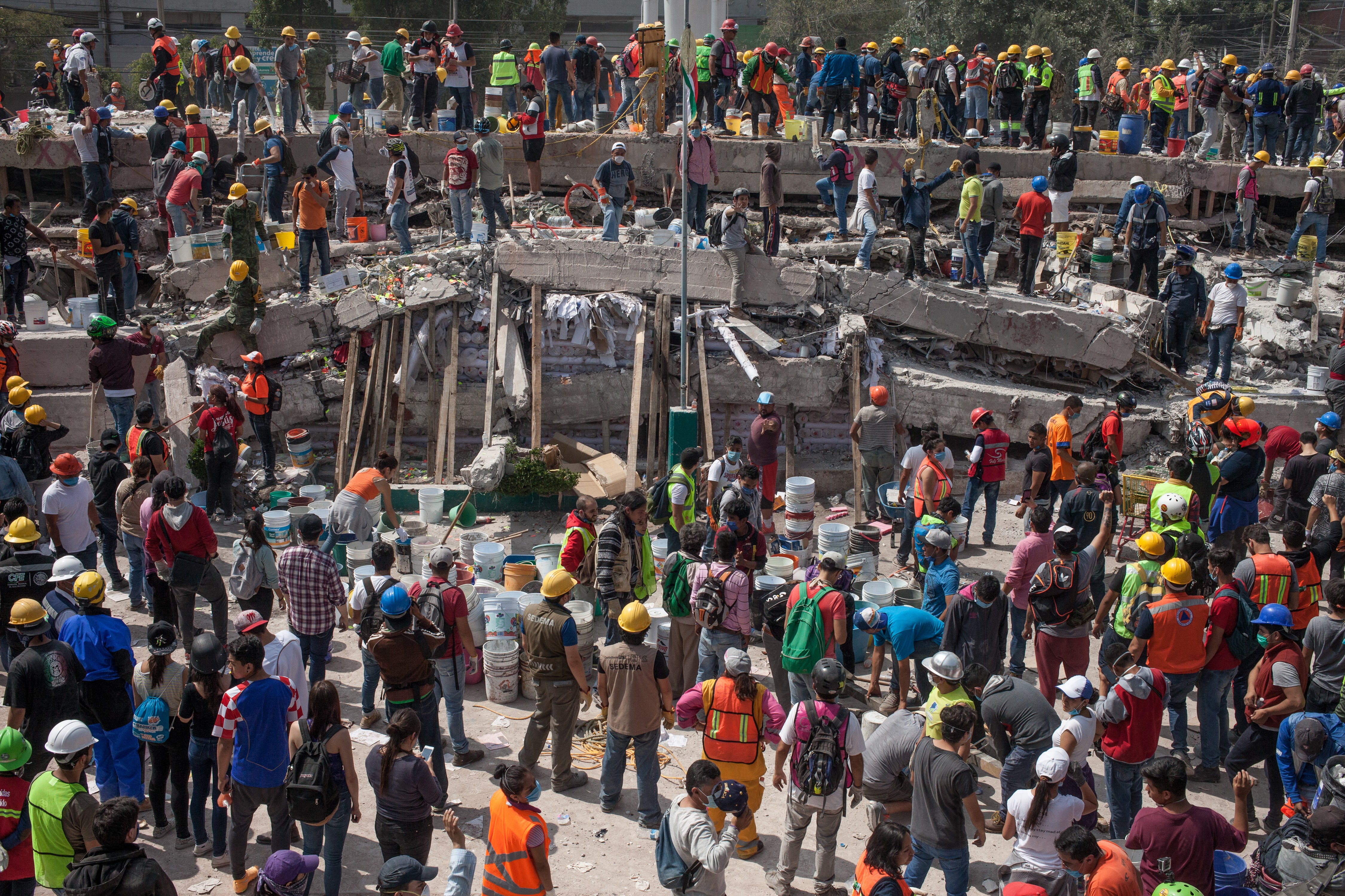 Scenes of Earthquake Damage from Mexico City Neighborhood Reveal City